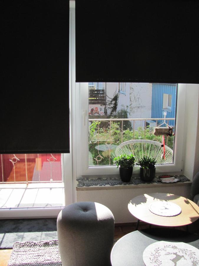 #1Gemuetliches Ruhiges Sonniges Balkonzimmer Mit Gemeinschaftsbad W-Lan Airport Nah Late Night Check In Haus Nr 9,5 Trunkelsberg Eksteriør bilde